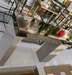 console-table-23